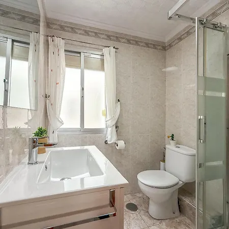 Hanami Goya * Estepona