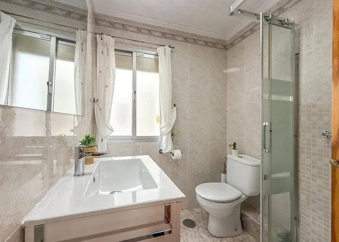 Hanami Goya * Estepona