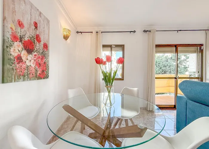 Hanami Goya * Estepona